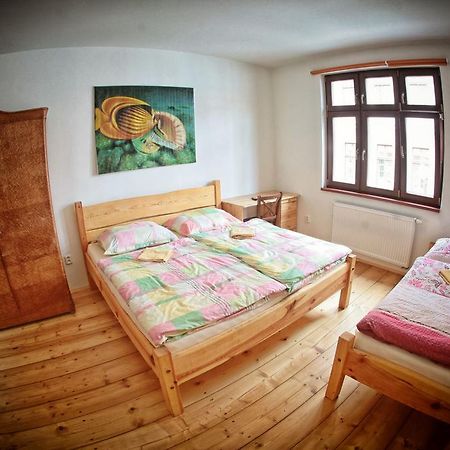 Hostel Singer Pub Ceske Budejovice Exterior photo