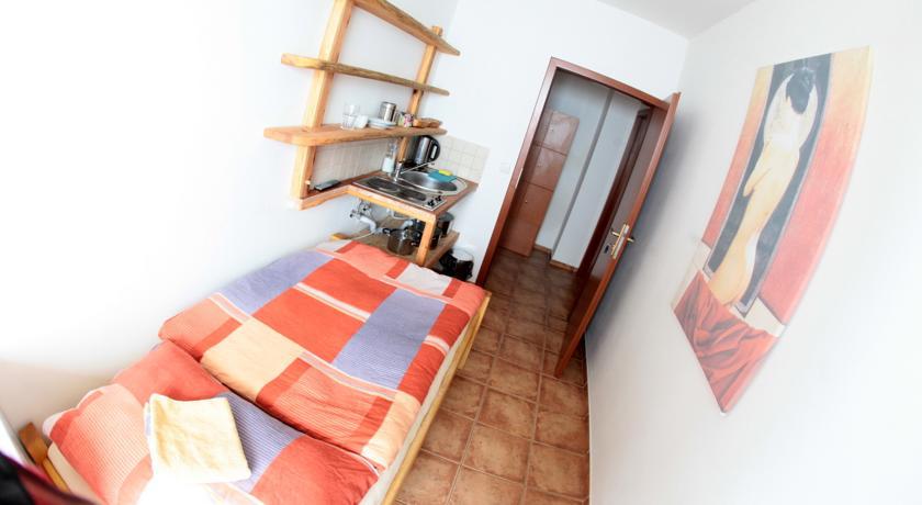 Hostel Singer Pub Ceske Budejovice Room photo